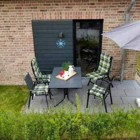 Loennegarden - Backhus Holiday home *